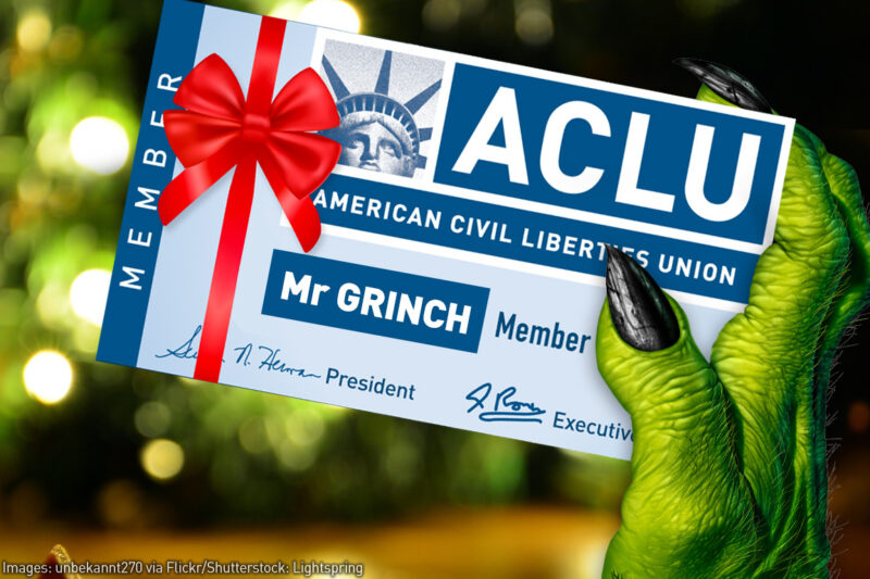 Grinch with ϰſ member card