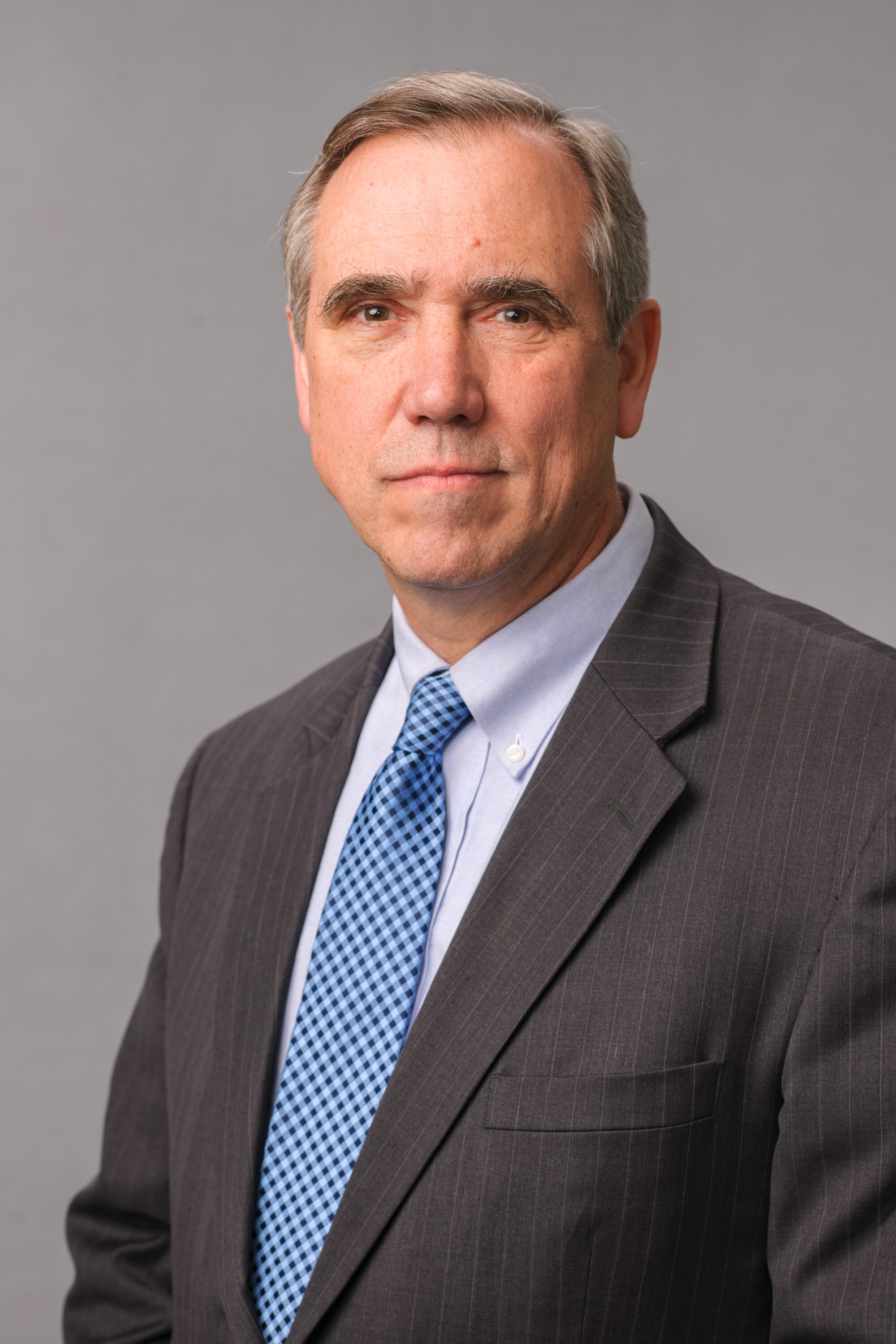 A photo of Jeff Merkley