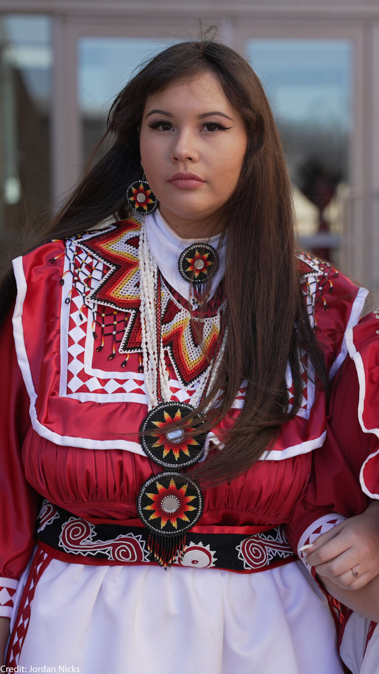 Tibal Graduation Why Indigenous Students Are Fighting to Wear Tribal Regalia at ...