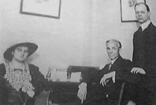 Rosika Schwimmer, Henry Ford, and Louis Lochner on the Peace Ship in 1915. (Credit: Underwood & Underwood, photographers, Public Domain via Wikimedia Commons)