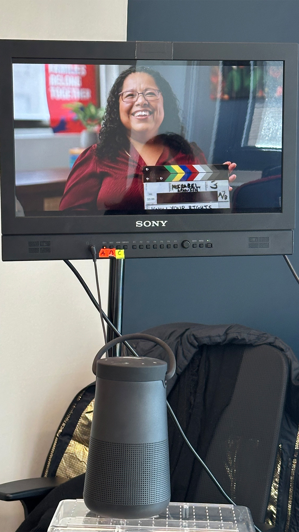 Maribel Hernández Rivera on a monitor.