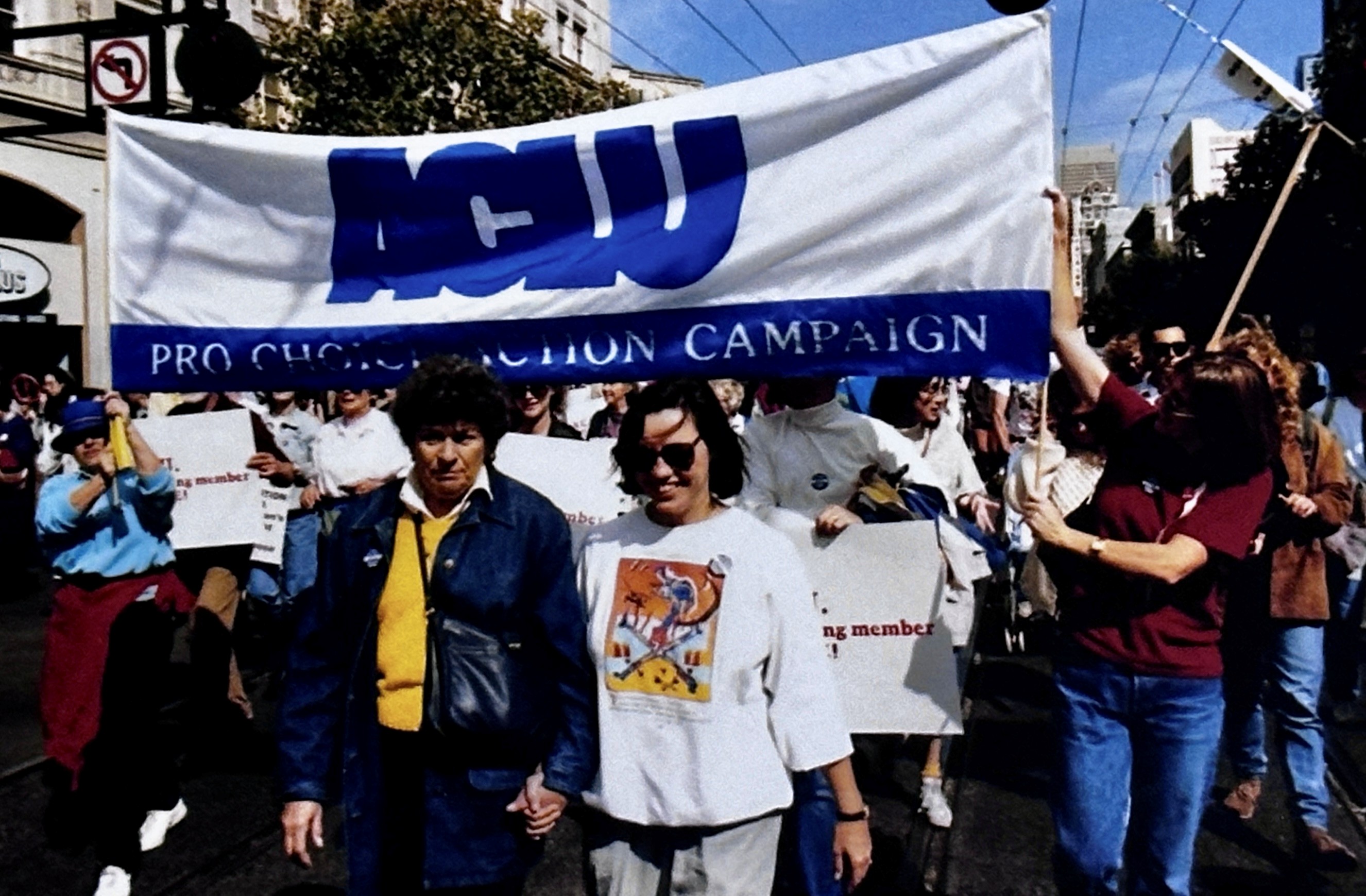 Fran Strauss and Dorothy Ehrlich at an ACLU reproductive rights march
